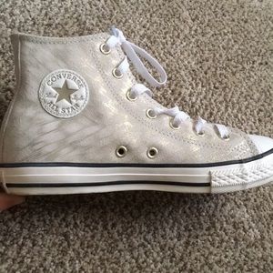 Zipper Converse
